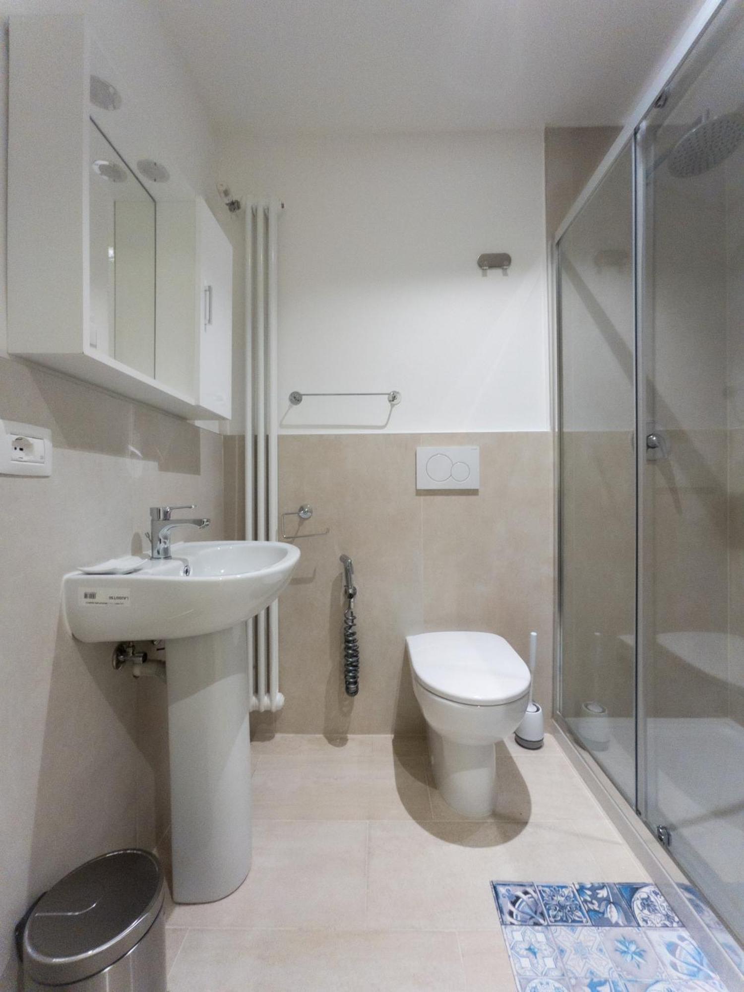Rrrapido Holy Suites And Rooms - Via Sardegna Милан Экстерьер фото
